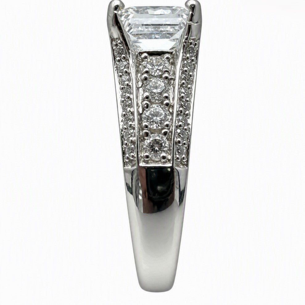 18K White Gold Semi Mount Engagement Ring