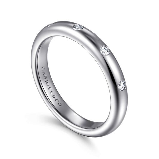 White Gold Flush Set 5 Stone Diamond Anniversary Band