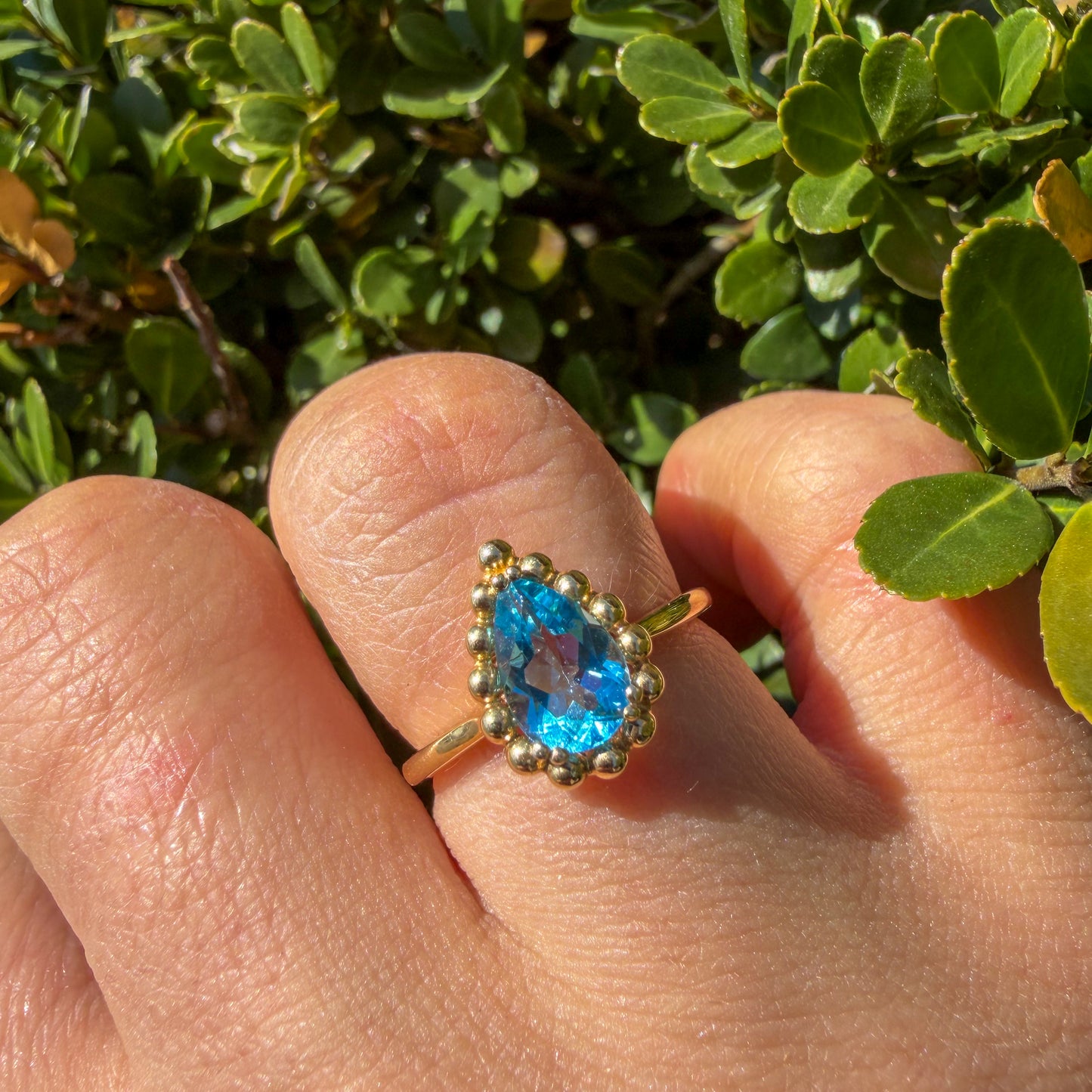 14kt Yellow Gold Blue Topaz Pear Ring 