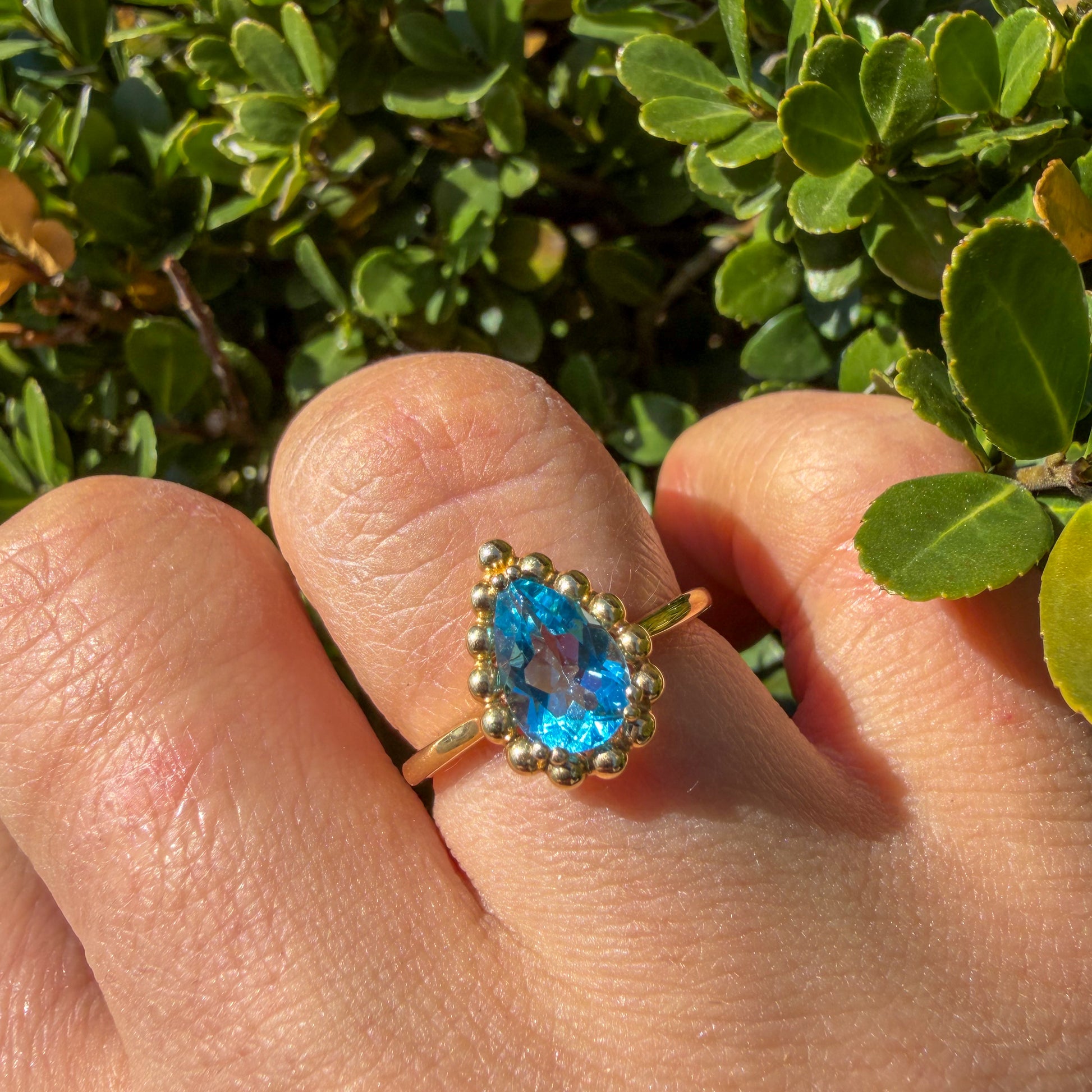 14kt Yellow Gold Blue Topaz Pear Ring 