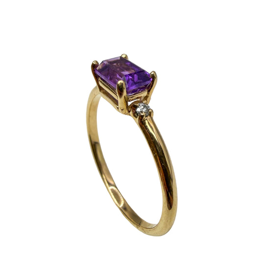 14kt yellow gold diamond and amethyst ring 