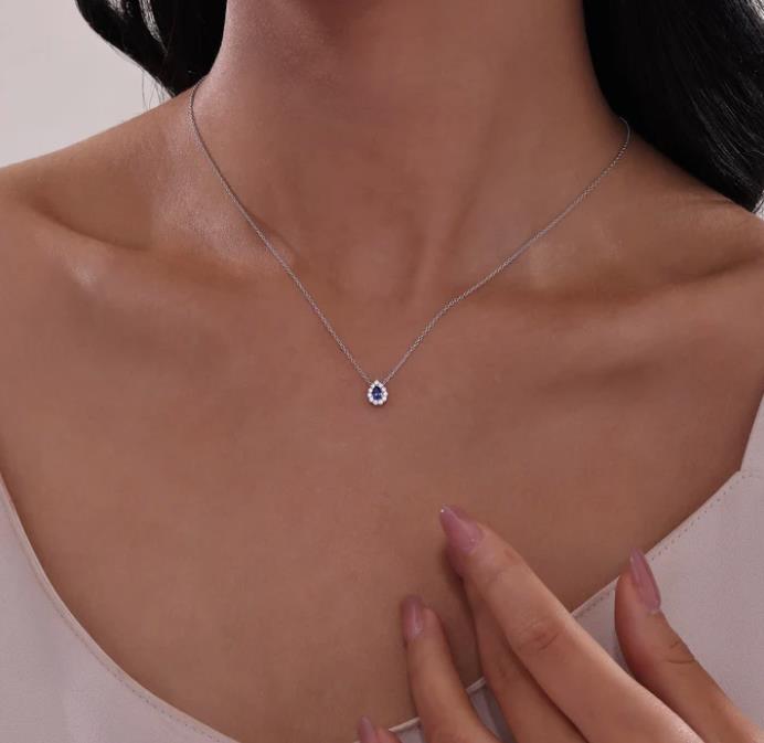 Pear-shaped Halo Necklace